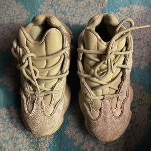 Yeezy 500 “Stone”